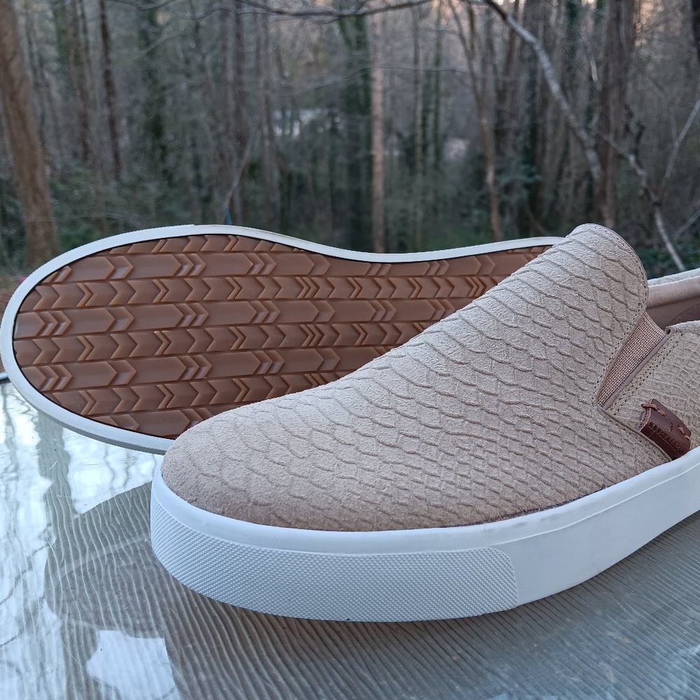 Women's Revitalign Boardwalk Slip On Leather Support Sneakers Shoes Size 9.5